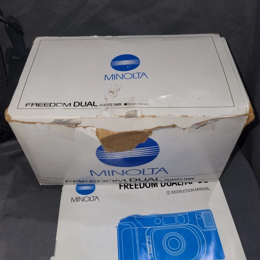 Minolta Freedom Dual AF 35mm Film Camera